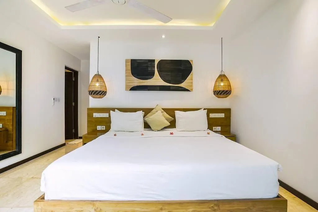 Frangipani Villa Mawe At Berawa Canggu