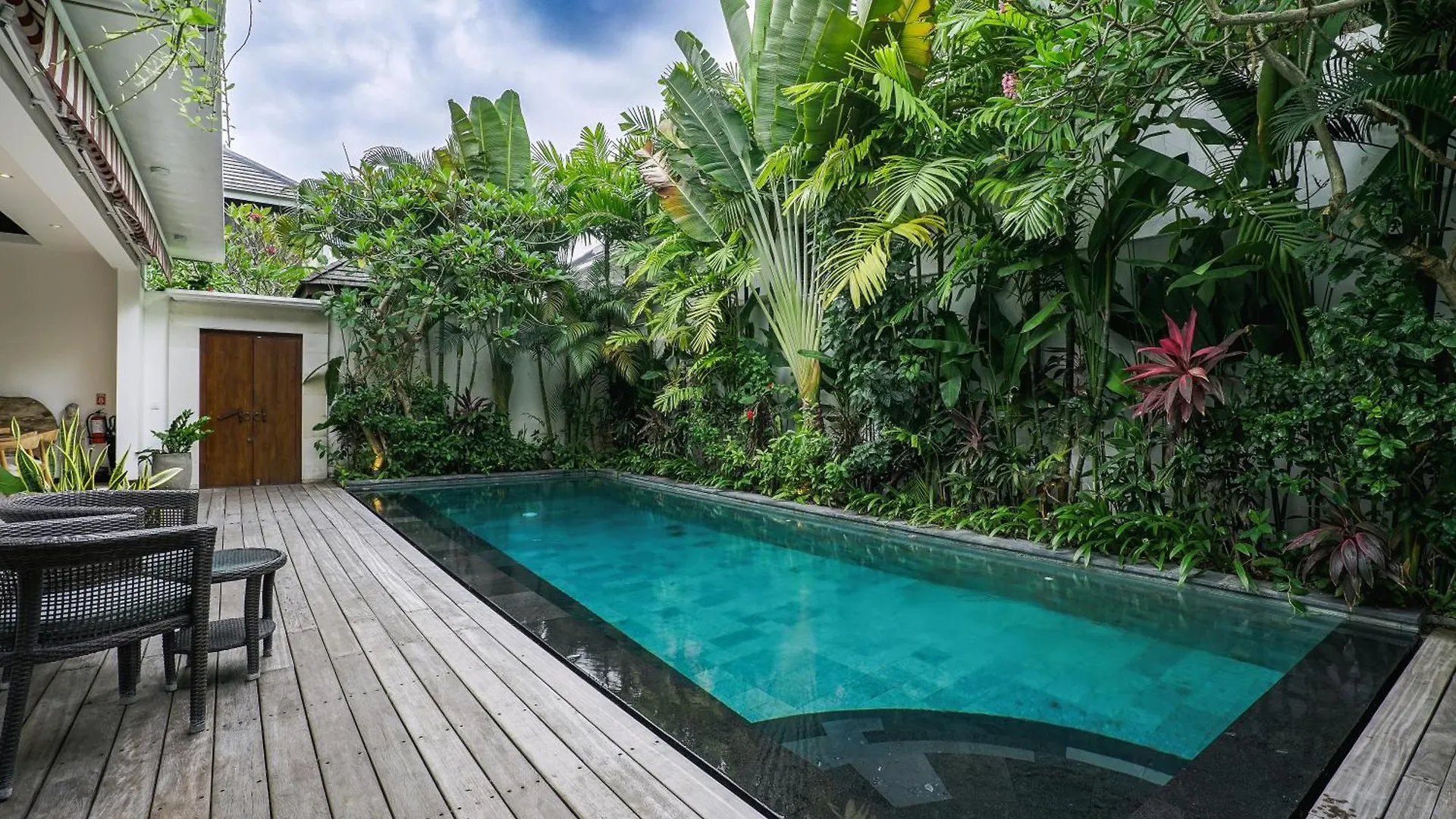 Frangipani Villa Mawe At Berawa Canggu  Indonesia